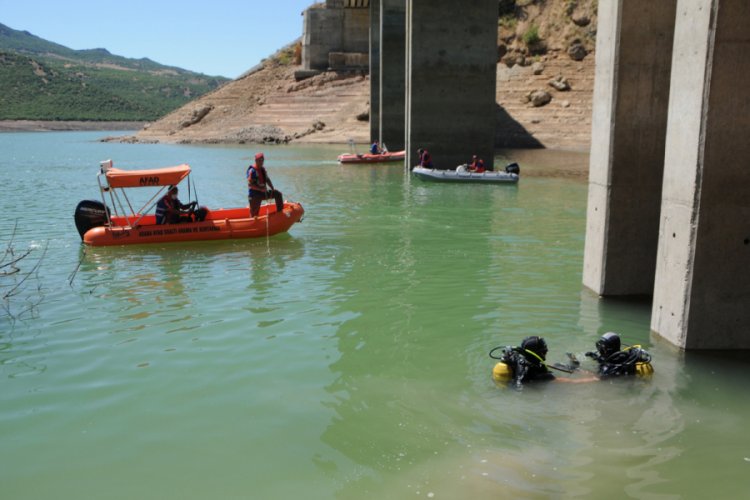 G&uuml;listan'ı su altı arama &ccedil;alışmaları 215'inci g&uuml;nde tekrar başlatıldı