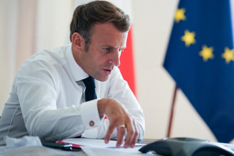 Macron: L&uuml;bnan'ın i&ccedil; işlerine karışmazsak başkaları karışacak