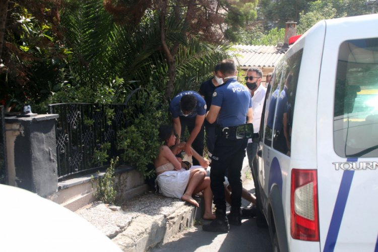 Kendisini darp eden sevgilisinin g&ouml;zaltına alınacağını zannetti, ortalığı birbirine kattı