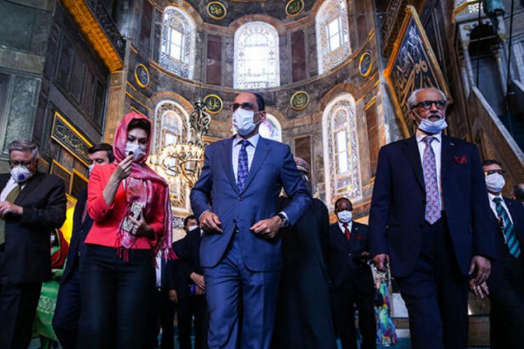 Cumhurbaşkanlığı S&ouml;zc&uuml;s&uuml; Kalın'ın b&uuml;y&uuml;kel&ccedil;ilerle Ayasofya ziyaret programı tamamlandı