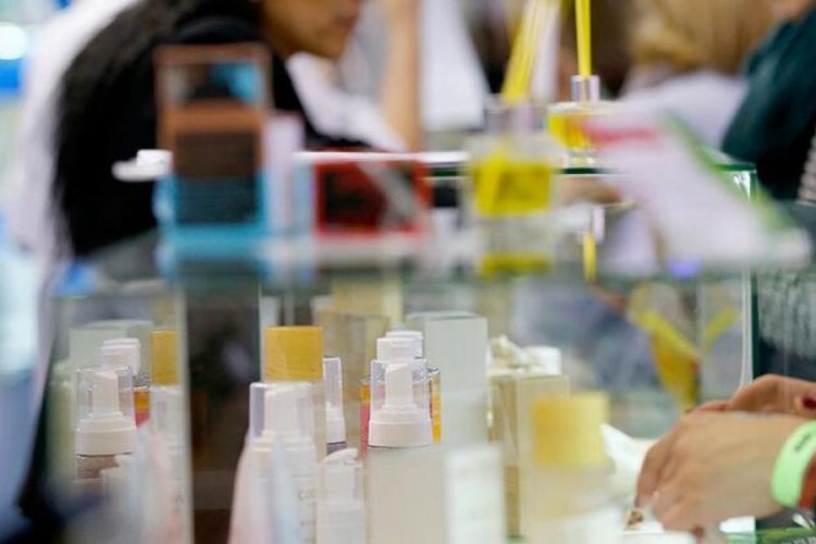 Kozmetik &uuml;r&uuml;nleri ihracatının 1 milyar doları aşması bekleniyor