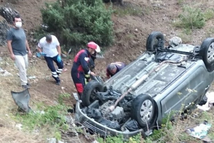 Yağmurlu hava kazaya neden oldu: 3 yaralı