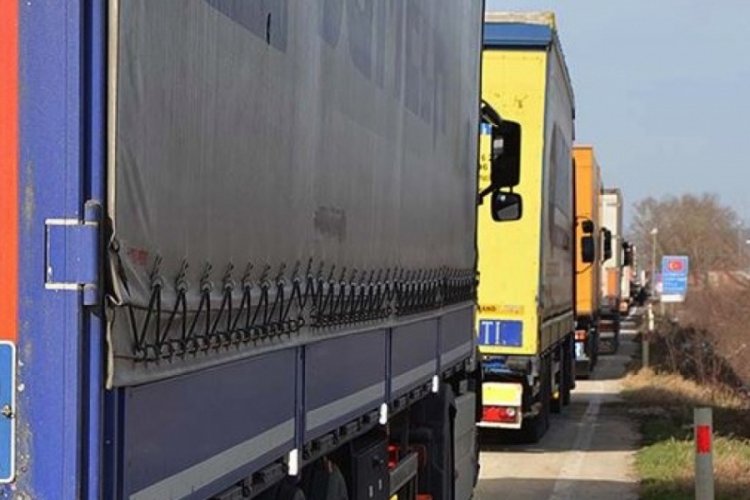 Yunanistan Kipi Sınır Kapısı'nı kapatma uygulamasını uzattı