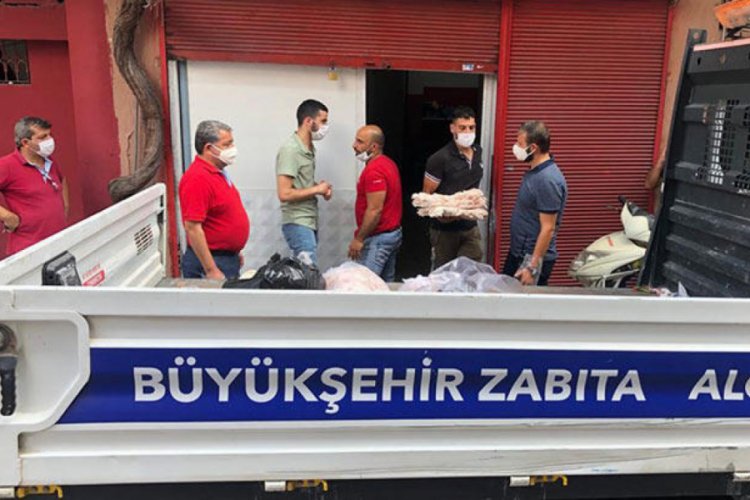 550 kilogram bozuk hayvansal &uuml;r&uuml;n ele ge&ccedil;irildi