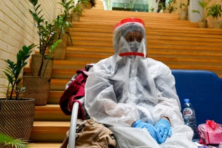 Rusya'da Covid-19 vaka sayısı 900 bine yaklaştı