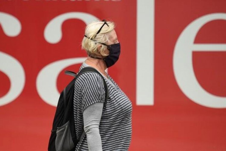 İngiltere'de karantina d&ouml;neminde 730 bin kişi işini kaybetti