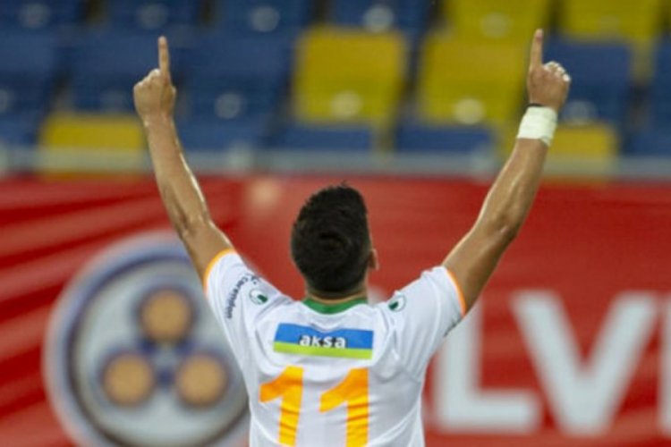 Bakasetas, Alanyaspor'da kariyerinin en golc&uuml; sezonunu yaşadı
