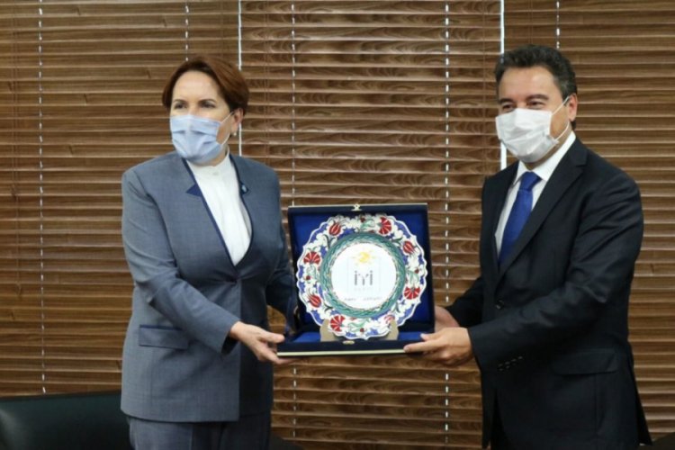 Akşener ve Babacan bir araya geldi