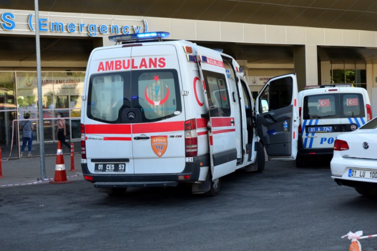 Polis memuru, silahını temizlerken canından oldu