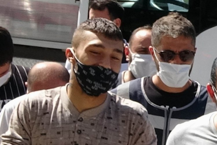 Mermiler havada u&ccedil;muştu! Tutuklandılar