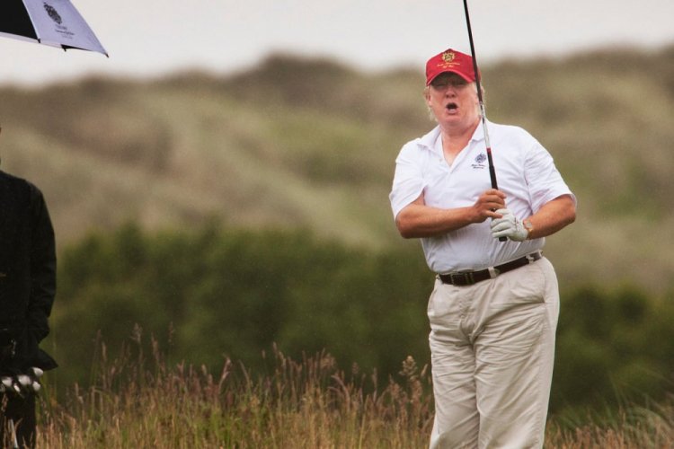 Trump'ın kardeşi &ouml;ld&uuml; golfe devam etti