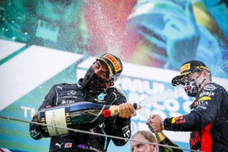 F1 İspanya Grand Prix'sini Hamilton kazandı