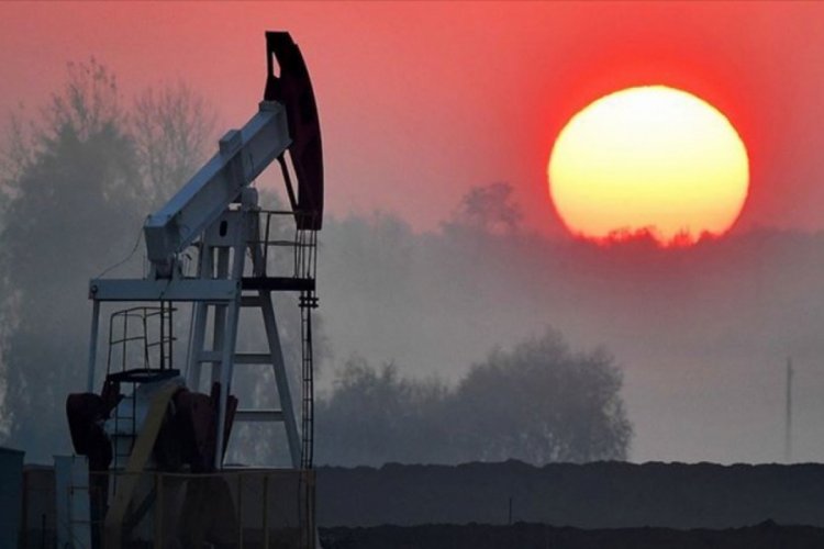 Brent petrolde yeni haftada artış s&uuml;rd&uuml;