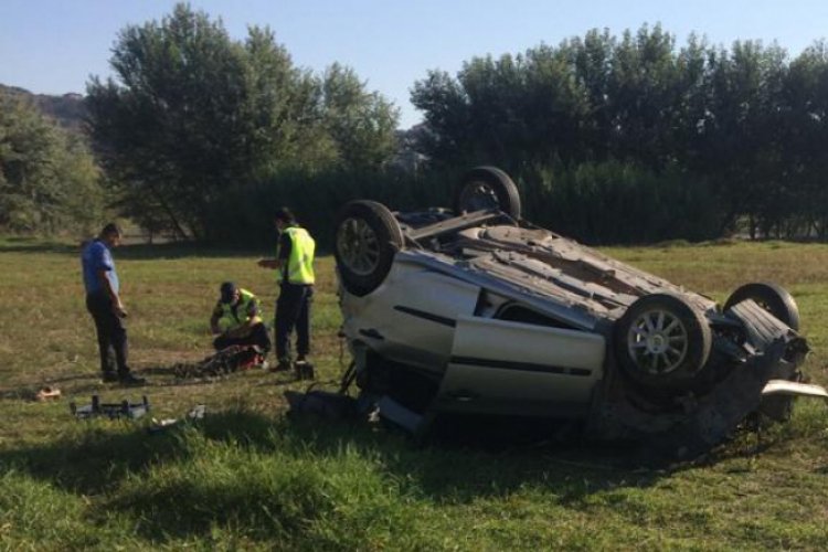 Bursa'da tarlaya u&ccedil;an otomobilin s&uuml;r&uuml;c&uuml;s&uuml; ağır yaralandı