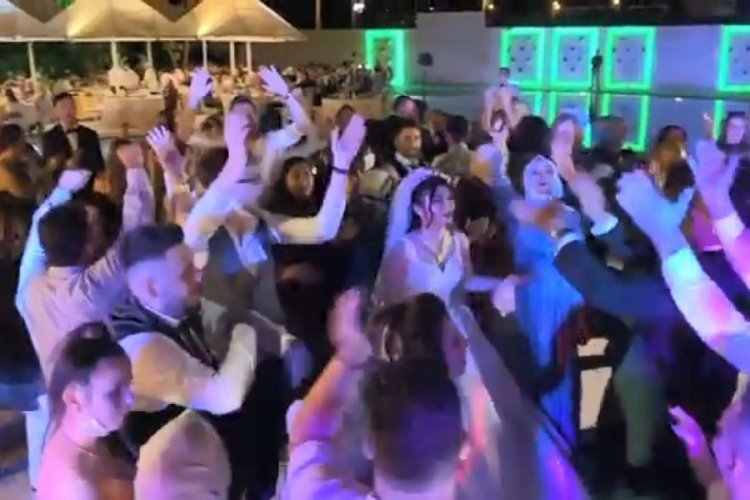 Bursa'da korona sanki d&uuml;ğ&uuml;nlere uğramıyor