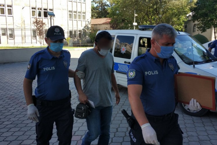 "Karıma cinsel organın g&ouml;sterdi" deyip meydan dayağı attı