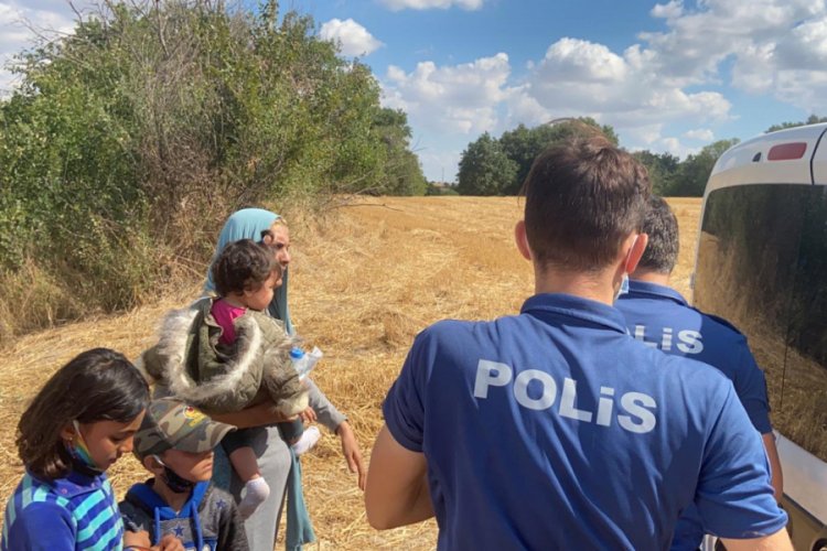 Hamile dini nikahlı eşini, karnına tekme atarak d&ouml;vd&uuml;