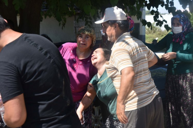 2 kişi &ouml;ld&uuml;rd&uuml;kten sonra 'ciğerini soğutmak i&ccedil;in' dondurma yemiş