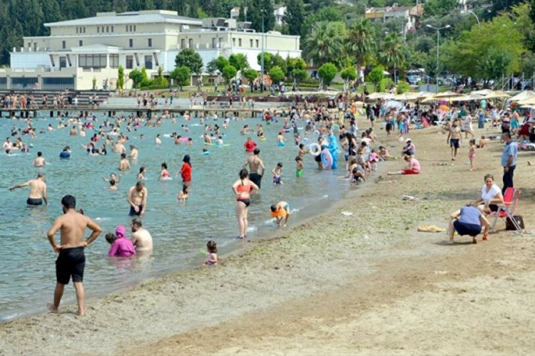 T&uuml;rkiye'nin cennet k&ouml;şesinde &uuml;cretsiz denize girilebilecek yer kalmadı!