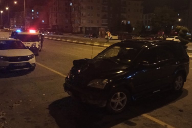 Jip, motosiklete &ccedil;arptı: 1 &ouml;l&uuml;