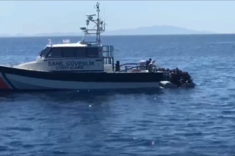 Yunanistan'ın &ouml;l&uuml;me terk ettiği 42 ka&ccedil;ak g&ouml;&ccedil;men kurtarıldı