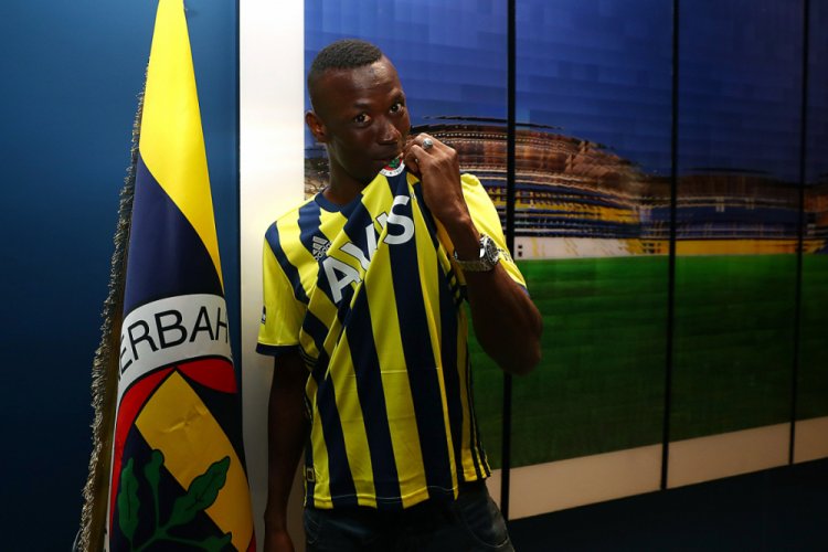 Fenerbah&ccedil;e, Mame Thiam'ı kadrosuna kattı