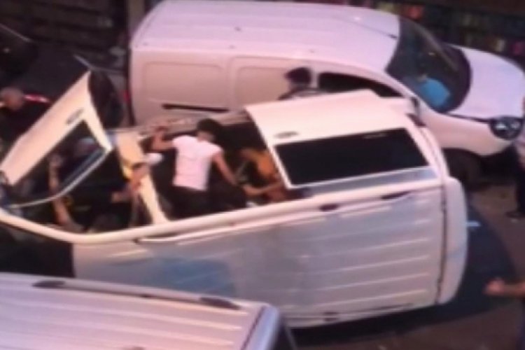 Kaza yapan minib&uuml;stekileri kurtarma seferberliği