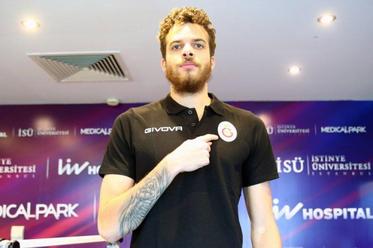 Galatasaray'ın yeni transferleri sağlık kontrol&uuml;nden ge&ccedil;ti