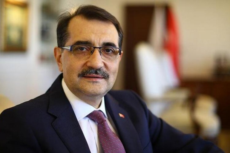 Bakan D&ouml;nmez: 'Made In T&uuml;rkiye' damgalı g&uuml;neş panelleri &uuml;retim bandından iniyor