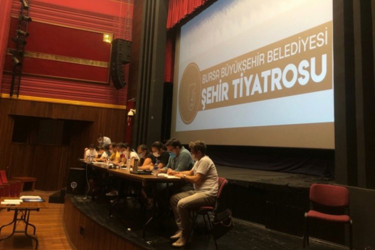 Bursa'da tiyatroda tempo arttı