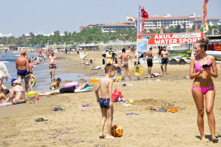 T&uuml;rkiye'yi g&uuml;venli bulan turistlerden 'Tatile gelin' &ccedil;ağrısı