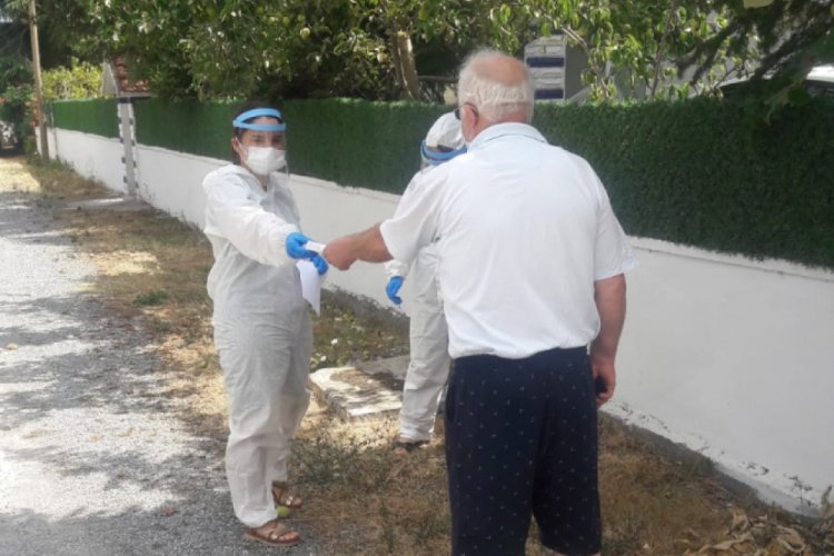 Koronavir&uuml;s izolasyonundaki aile d&uuml;ğ&uuml;ne gitti!