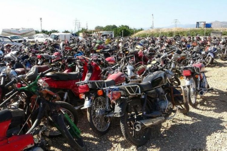 800 ara&ccedil; otoparkta &ccedil;&uuml;r&uuml;yor