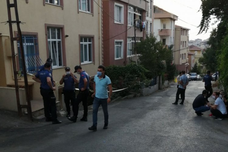 Bodrum katında &ccedil;ıkan yangın iki kardeşi birbirinden ayırdı...