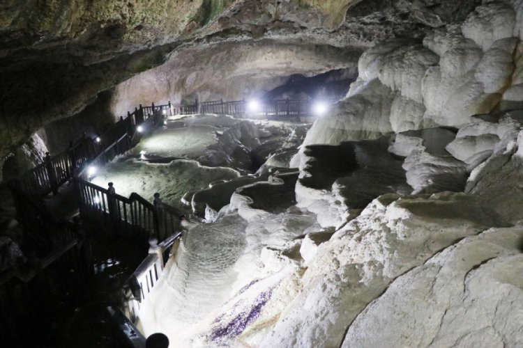'Gizli Pamukkale'de &ccedil;&ouml;kme tehlikesi