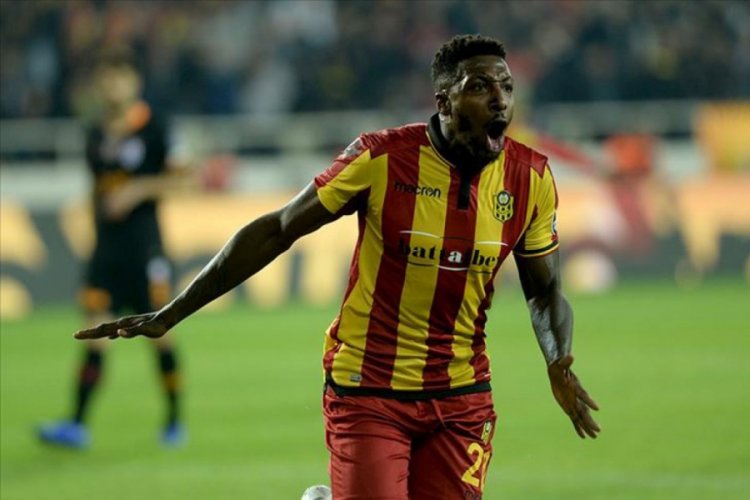 B&uuml;y&uuml;kşehir Belediye Erzurumspor Mitchell Donald ile anlaştı