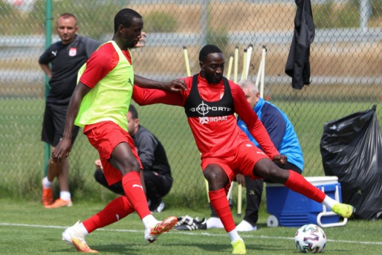 Sivasspor'da Bolu kampı devam ediyor