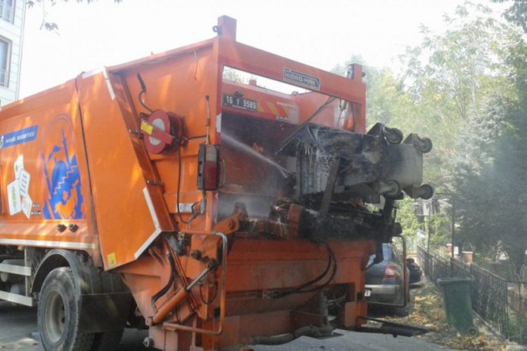 Bursa İneg&ouml;l'de dezenfekte ve temizlik &ccedil;alışması