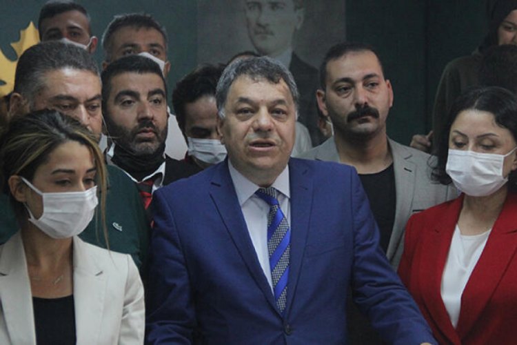 Gelecek Partisi'nden bine yakın &uuml;ye istifa etti