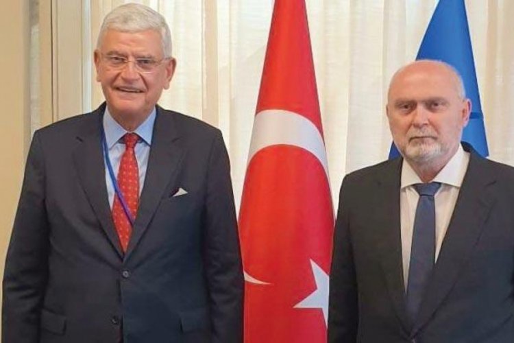 Volkan Bozkır, T&uuml;rkiye'nin BM Daimi Temsilcisi Feridun Sinirlioğlu ile g&ouml;r&uuml;şt&uuml;