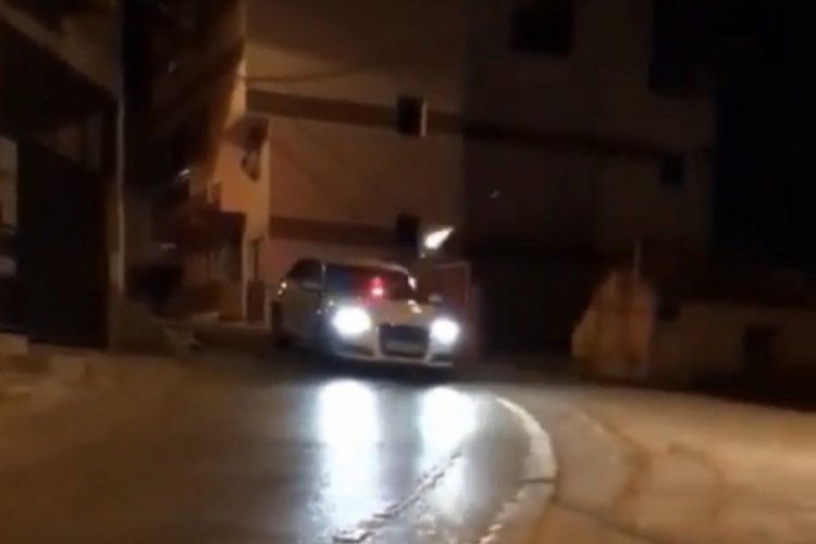 Otomobilden havaya ateş a&ccedil;an maganda yakalandı