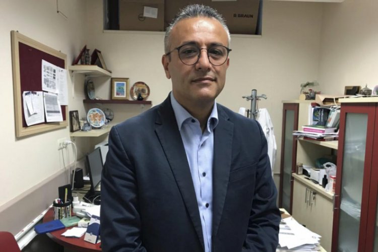 Bilim Kurulu &Uuml;yesi Tezer: Gen&ccedil;ler kurallara dikkat etmiyor