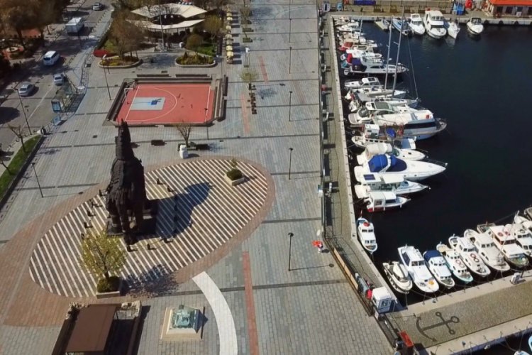 &Ccedil;anakkale'de 65 yaş ve &uuml;zerine kısıtlama