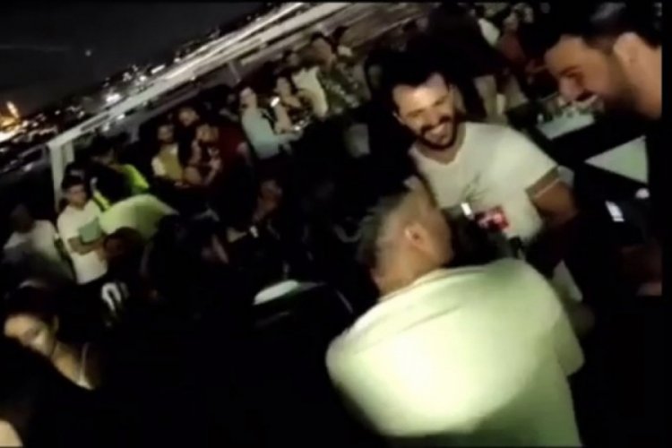 İstanbul Boğazı'nda salgına rağmen yat partileri hız kesmiyor