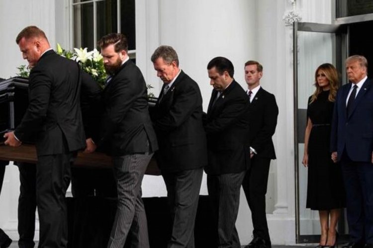 Başkan Trump'ın kardeşine Beyaz Saray'da &ouml;zel cenaze t&ouml;reni