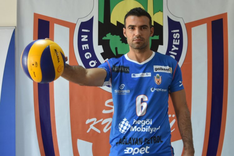 İneg&ouml;l Belediyespor Mehmet Almaz'ı transfer etti