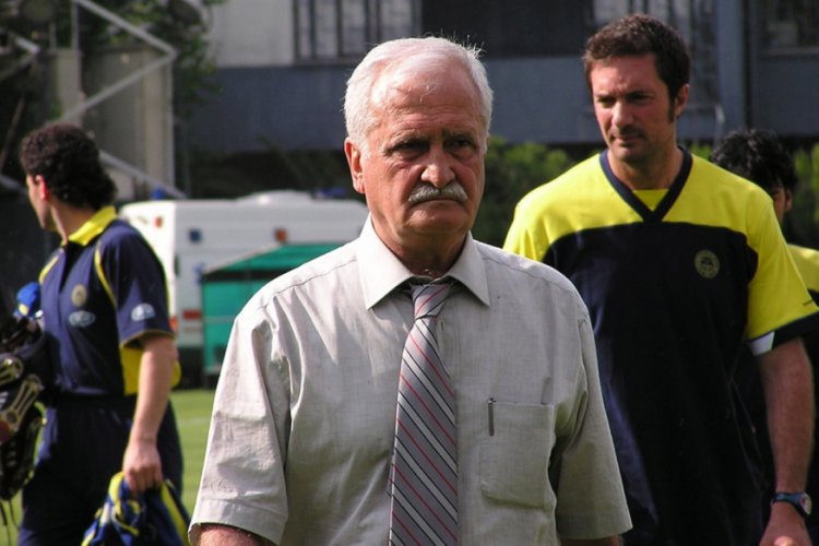 Fenerbah&ccedil;e'nin eski hocası Tamer G&uuml;ney hayatını kaybetti