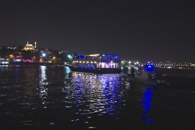 İstanbul Boğazı'ndaki teknelere helikopter destekli koronavir&uuml;s denetimi