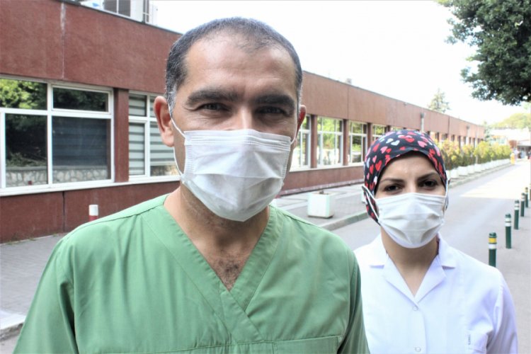 Sağlık Bakanı Koca'nın &ouml;rnek g&ouml;sterdiği Bursa'daki sağlık&ccedil;ı &ccedil;ift konuştu
