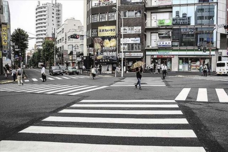 Tokyo'da y&uuml;ksek sıcaklıklardan hayatını kaybedenlerin sayısı 148'e y&uuml;kseldi